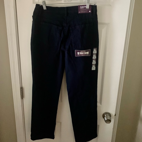Gloria Vanderbit Woman Jeans Amanda
Classic Fit Tapered Dark Blue & Fern Size 8 - Picture 3 of 8